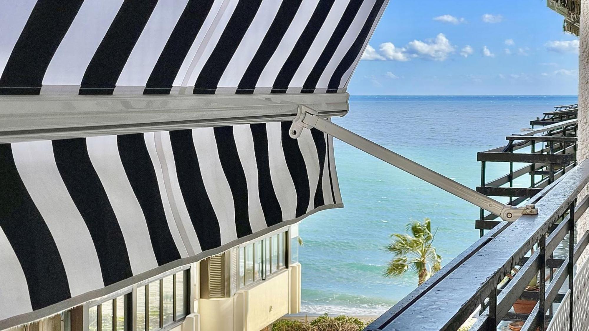 Beachfront 1Br Apartment In Center Of Marbella! Ngoại thất bức ảnh